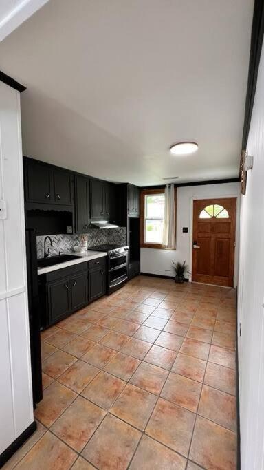 Small Rental For Couple Getaway Dalton Exterior foto