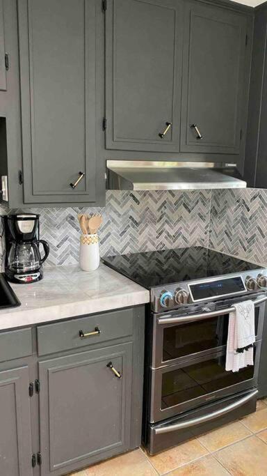 Small Rental For Couple Getaway Dalton Exterior foto