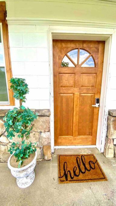 Small Rental For Couple Getaway Dalton Exterior foto